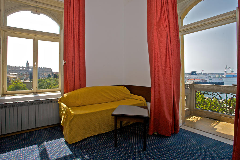 PUY Guest House Hotel Riviera מראה חיצוני תמונה