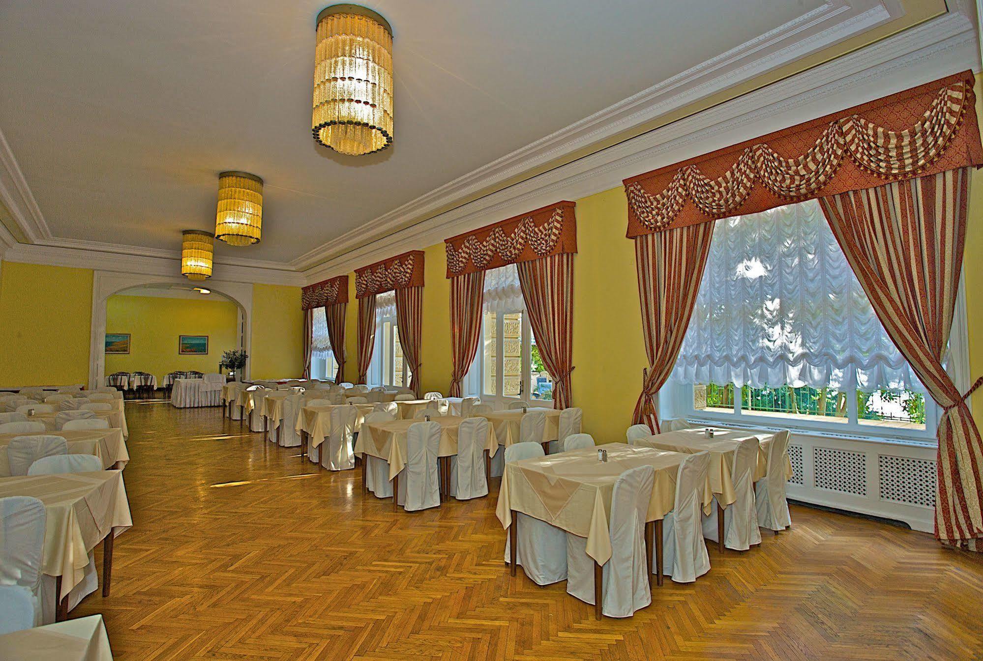 PUY Guest House Hotel Riviera מראה חיצוני תמונה